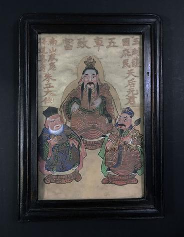 Fine Antique Chinese Paper and Silk Painting in a Two-Part Rosewood Frame - View of the Framed Images 