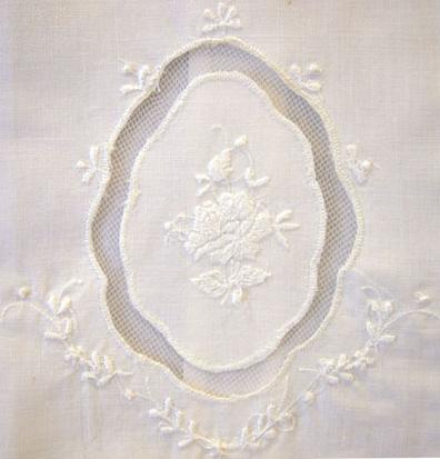 Four Vintage White Embroidered Cotton and Lace Guest Towels Detail