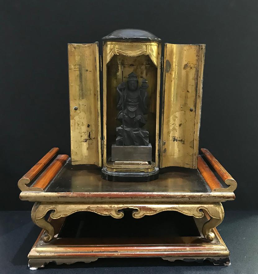 Antique Japanese Black Laquered and Gilt Wood Lacquered Zushi (Shrine) With Bishomon Wood Figure - Alternate View of the Zushi